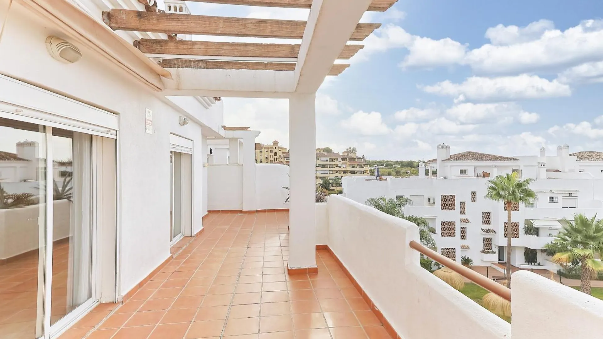 Penthouse Luny Apartment Estepona Spain